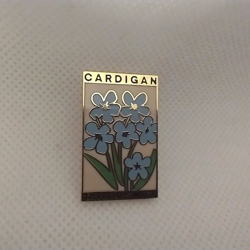🧁 3/$30 Cardigan Taylor Swift Blue Flowers Enamel Pin NEW